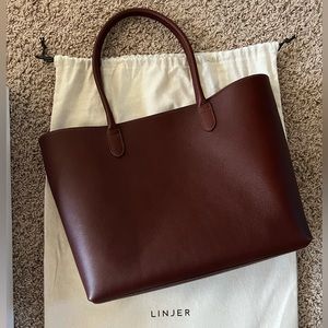 Linjer soft tote bag